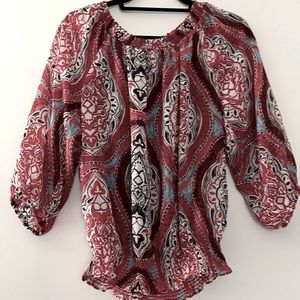 NWOT! Daisy Fuentes Off The Shoulder Blouse NWOT!